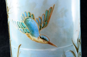 バカラ　オパークリンクリスタルの小鳥の花瓶